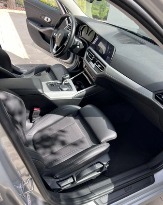 BMW Seria 3 cena 99700 przebieg: 162000, rok produkcji 2019 z Chojnice małe 301